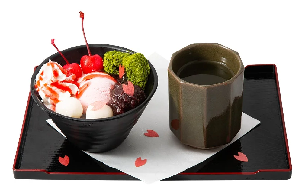 和風デザート「花舞の儀特製・さくらあんみつ」