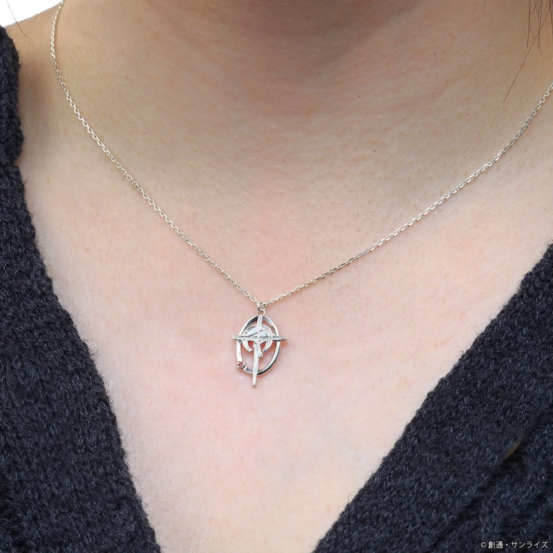 マフティーマーク シルバーネックレス着用イメージ