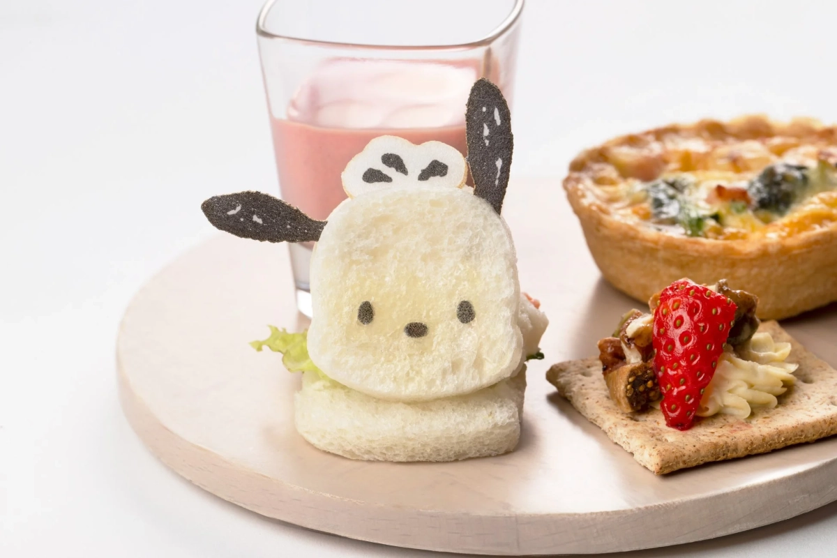 ポチャッコのポテサラサンドとセイボリー