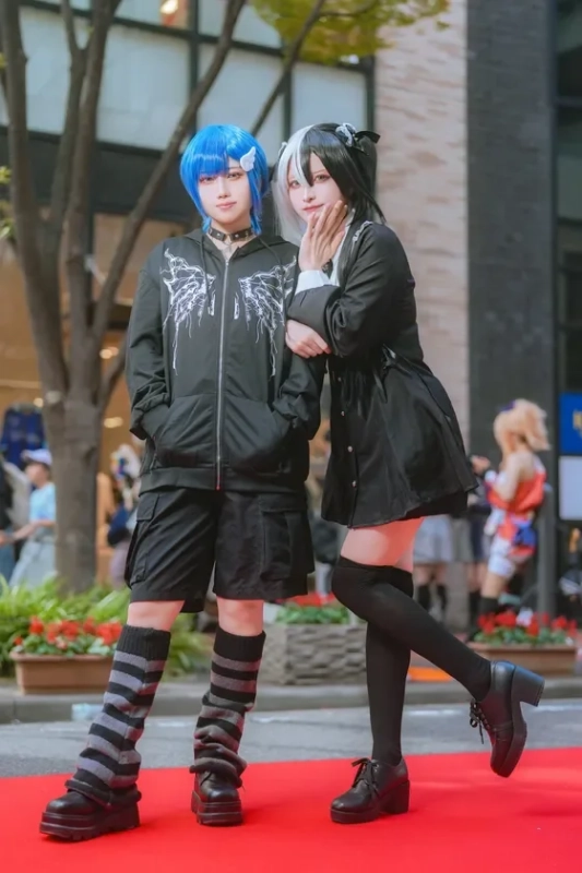 コスプレを楽しむ来場者