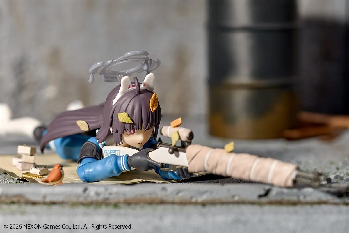 伏せ撃ちポーズ