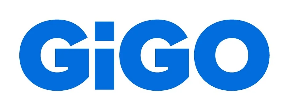 白地に青い文字で「GiGO」と書かれたロゴマークです。シンプルで視認性の高いデザインです。